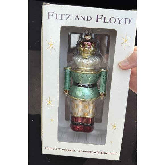 Fitz and Floyd Hand Painted Glass Nutcracker Holly Motif Ornament New In Box -S1 - Picture 5 of 8